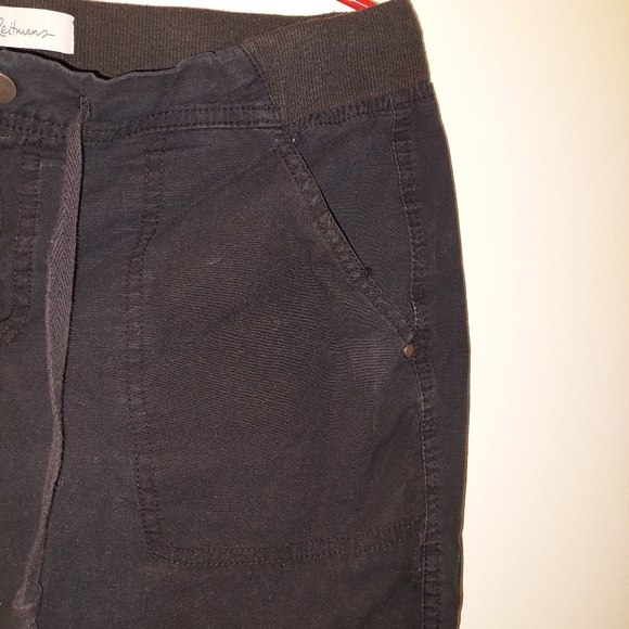 Black capris - Picture 2 of 4